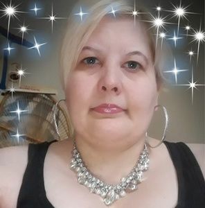 Meet your Posher, Rose